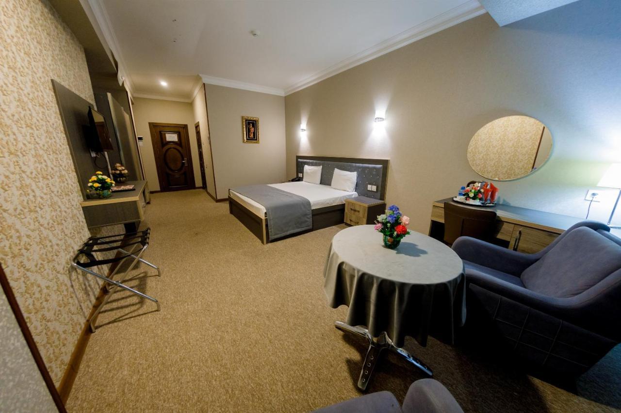 Royal Sapphire Hotel Баку Экстерьер фото