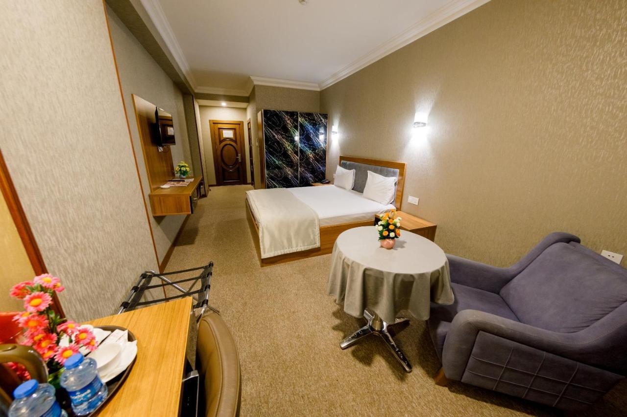 Royal Sapphire Hotel Баку Экстерьер фото