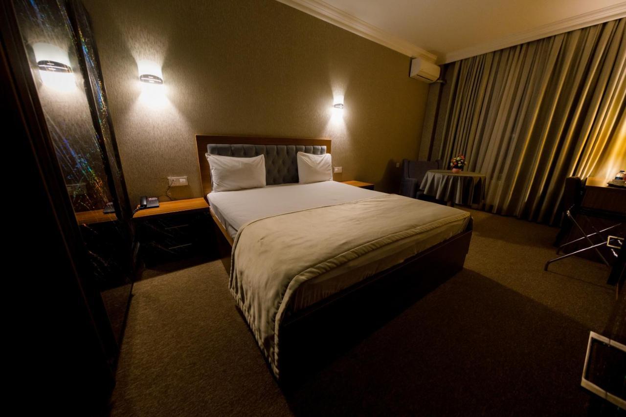 Royal Sapphire Hotel Баку Экстерьер фото