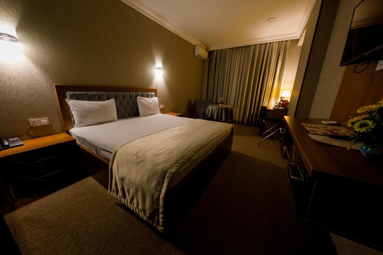 Royal Sapphire Hotel Баку Экстерьер фото