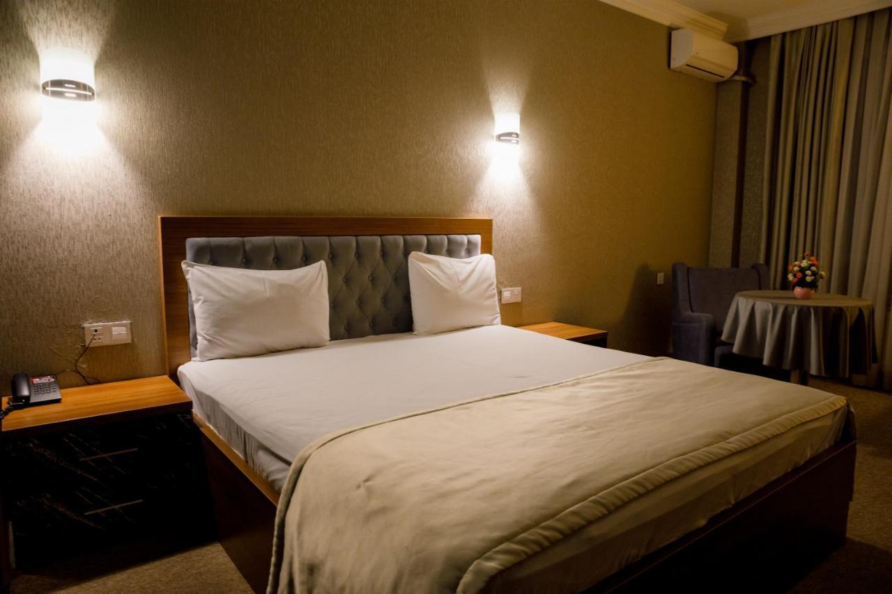 Royal Sapphire Hotel Баку Экстерьер фото