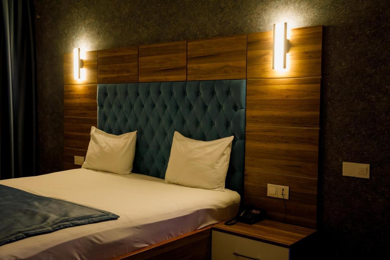 Royal Sapphire Hotel Баку Экстерьер фото